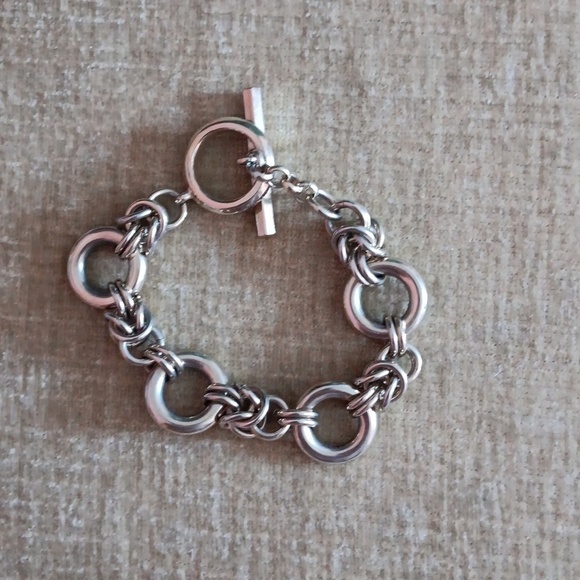 Ellen Tracy Gold Tone Chunky Bracelet - Picture 5 of 7